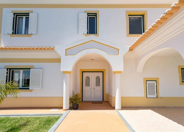 Villa Colibri By Interhome Patroves