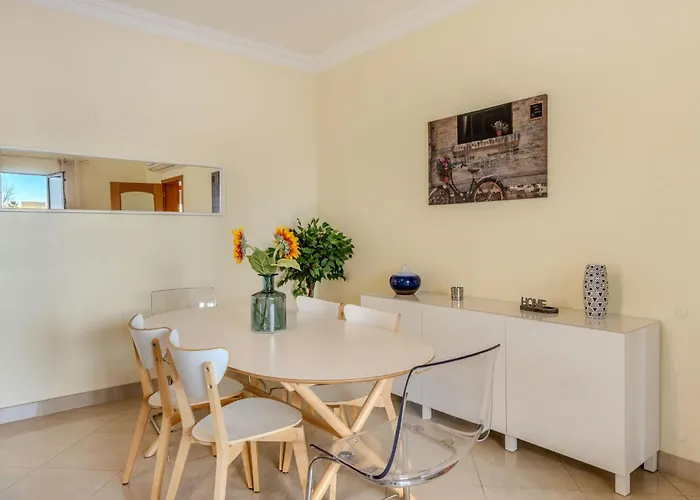 Colibri By Interhome * Patroves