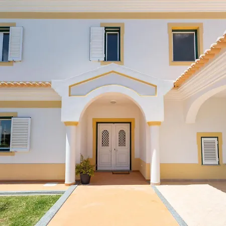 Villa Colibri By Interhome Patroves