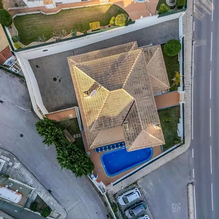 Colibri By Interhome * Patroves