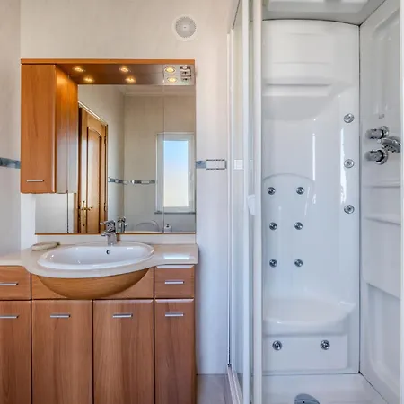 فيلة Colibri By Interhome *