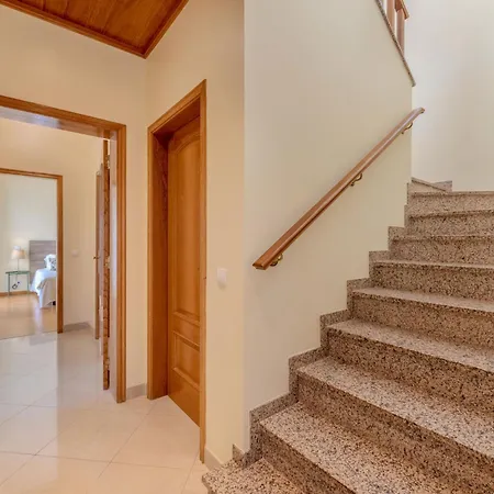 Colibri By Interhome Patroves