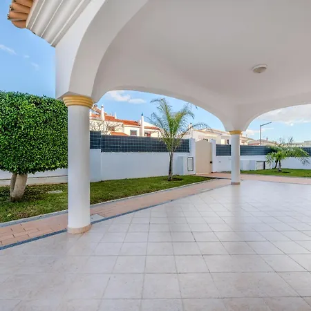 Colibri By Interhome * Patroves