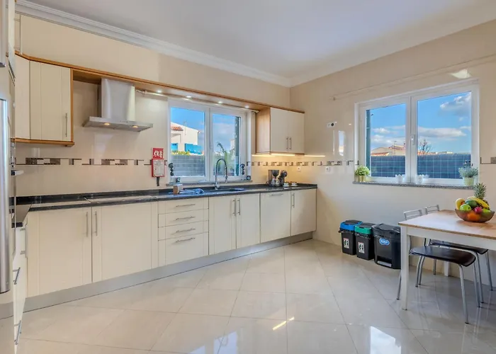 Βίλα Colibri By Interhome Patroves